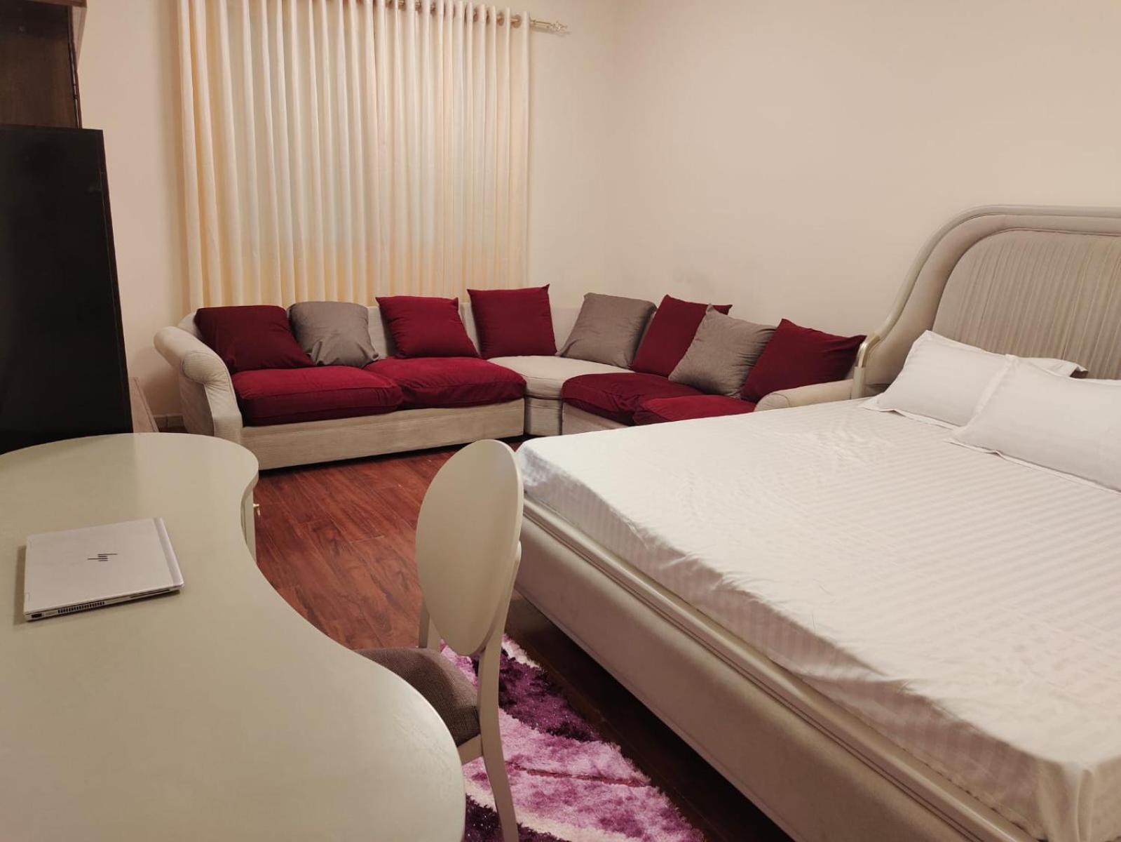 Arnim Suite - 3 Bedrooms Apartment Schardscha Exterior foto