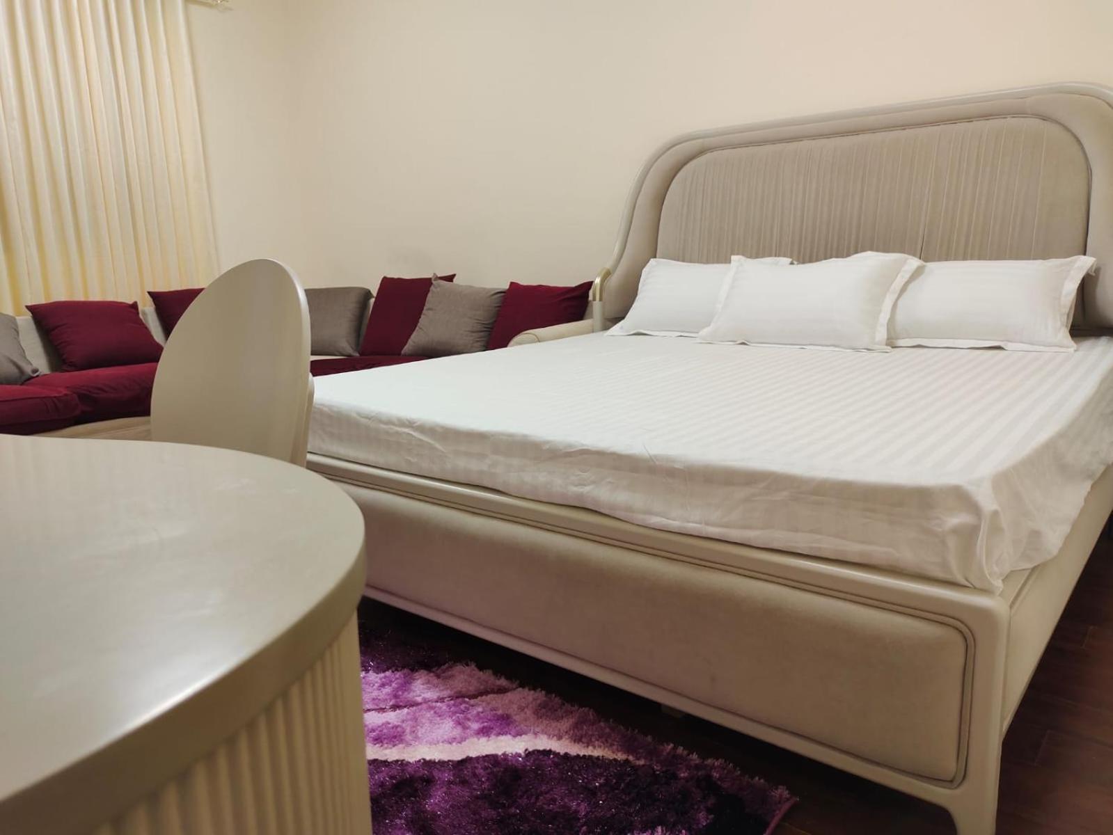 Arnim Suite - 3 Bedrooms Apartment Schardscha Exterior foto